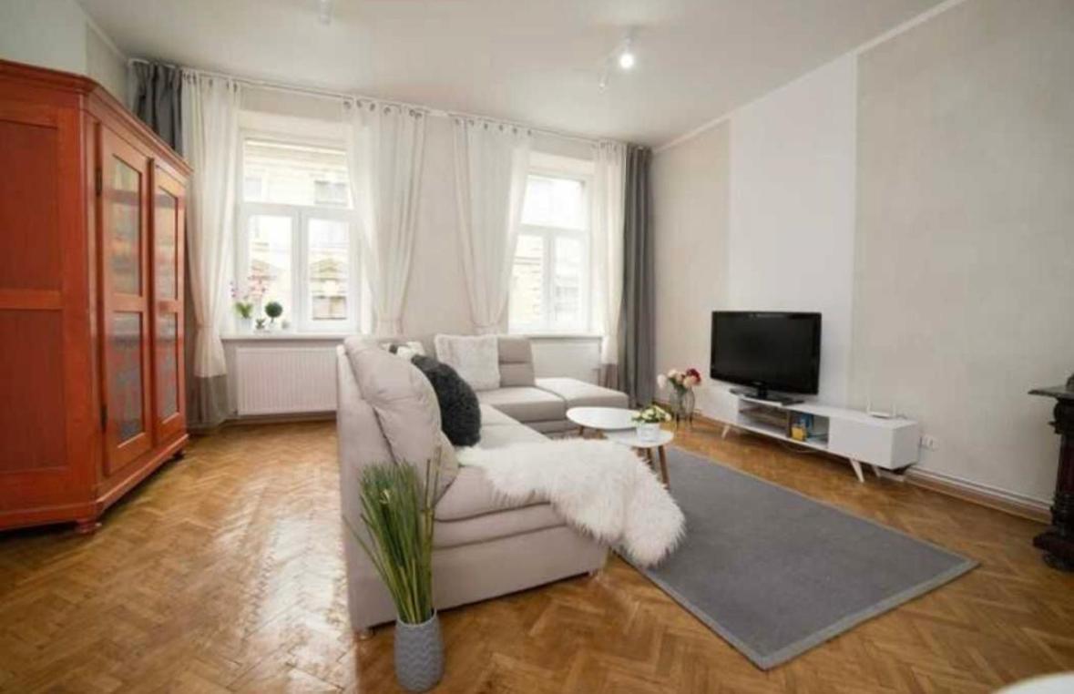 Charming Apartament City Center ทิมิชัวรา ภายนอก รูปภาพ